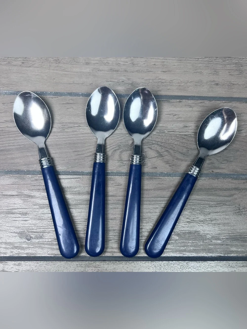 Gibson VTG Blue Plastic Handle Teaspoons Stainless Steel Flatware set of 4 Retro
